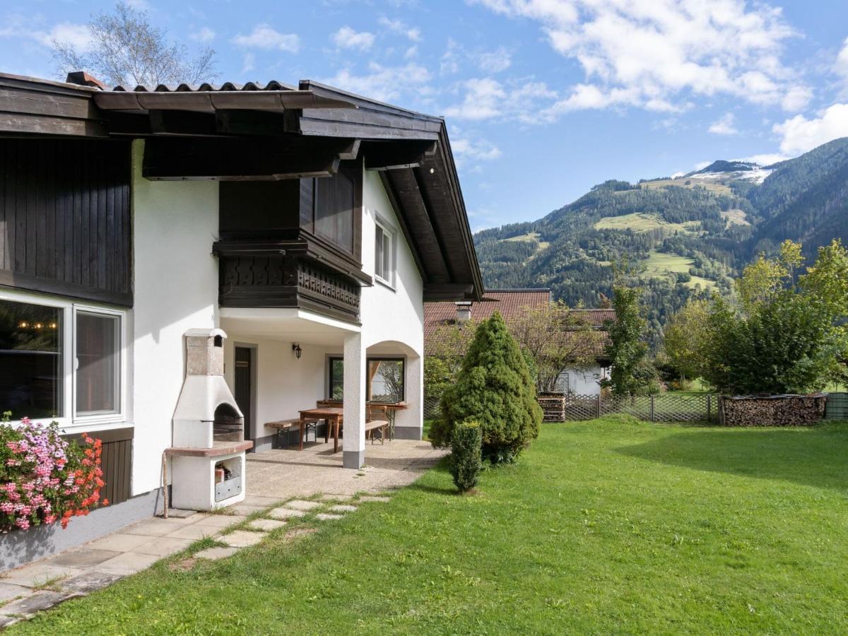 Spacious Chalet In Maishofen Near Forest Экстерьер фото